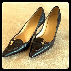 Joan & David pumps